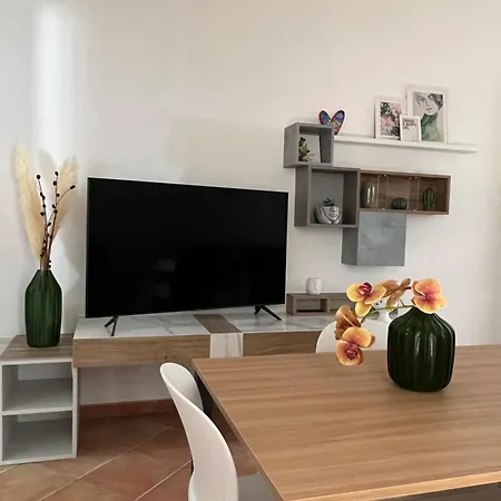Lägenhet Punto Felice